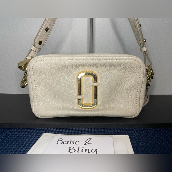 Marc Jacobs Handbags - Marc Jacobs soft shot